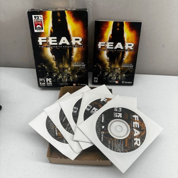 F.E.A.R.: First Encounter Assault Recon FEAR (PC, 2005) - Complete BIG BOX - Picture 1 of 9